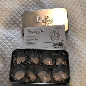 Pampered Chef Creative Cutters Set